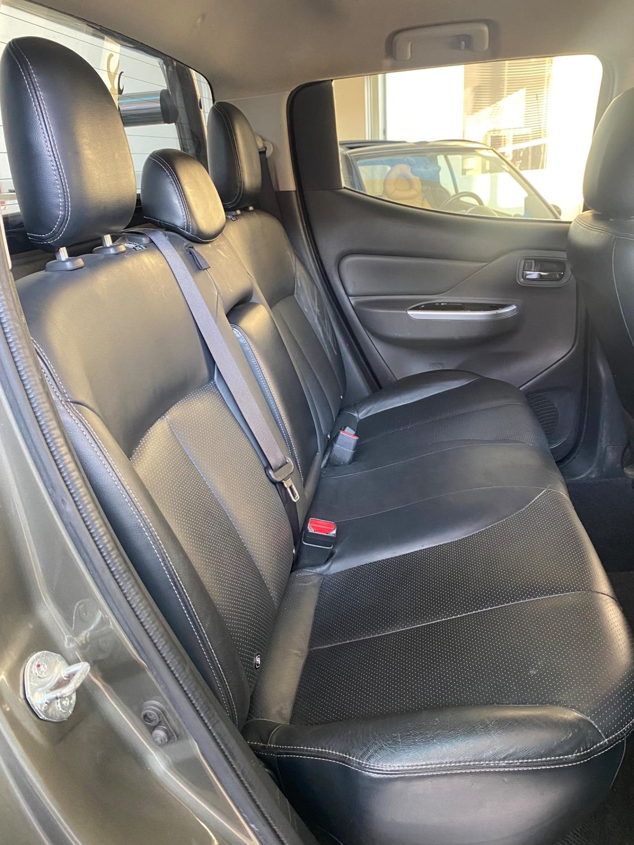 Mitsubishi L200 Doppia cabina 2.4 DI-D 4WD Intense