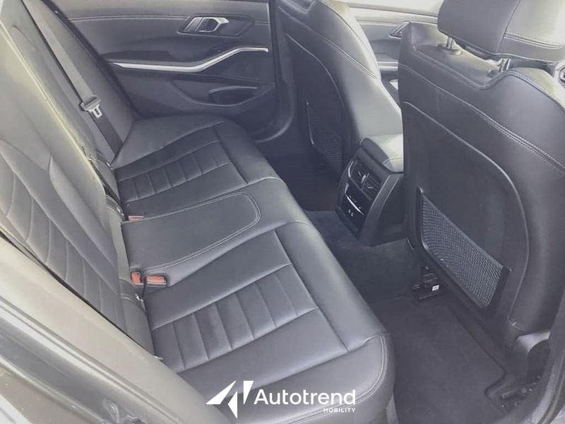 BMW Serie 3 Touring 320d 190 CV Automatica 48V Mild Hybrid Luxury