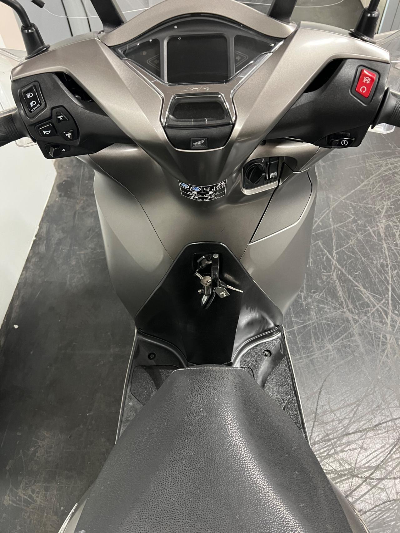 Honda SH 350