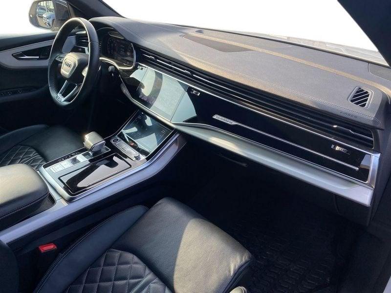 Audi Q8 Q8 55 TFSI quattro tiptronic Sport "S-Line Int."