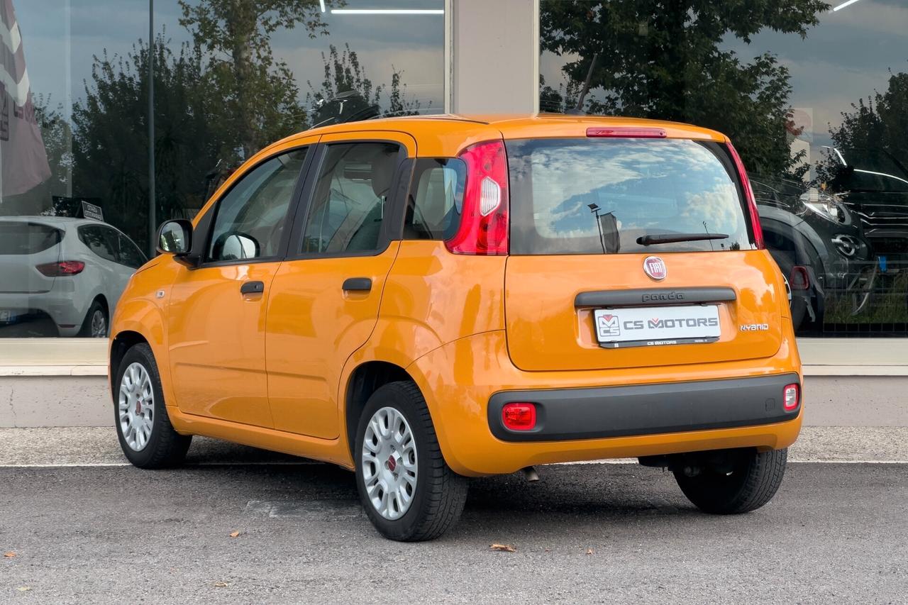 Fiat Panda 1.0 Hybrid benzina