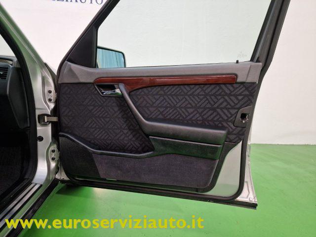 MERCEDES-BENZ C 180 cat Elegance