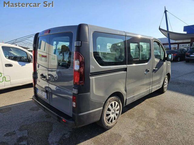 OPEL Vivaro 1.6 CDTI 95CV 9 posti - targa FD505JA