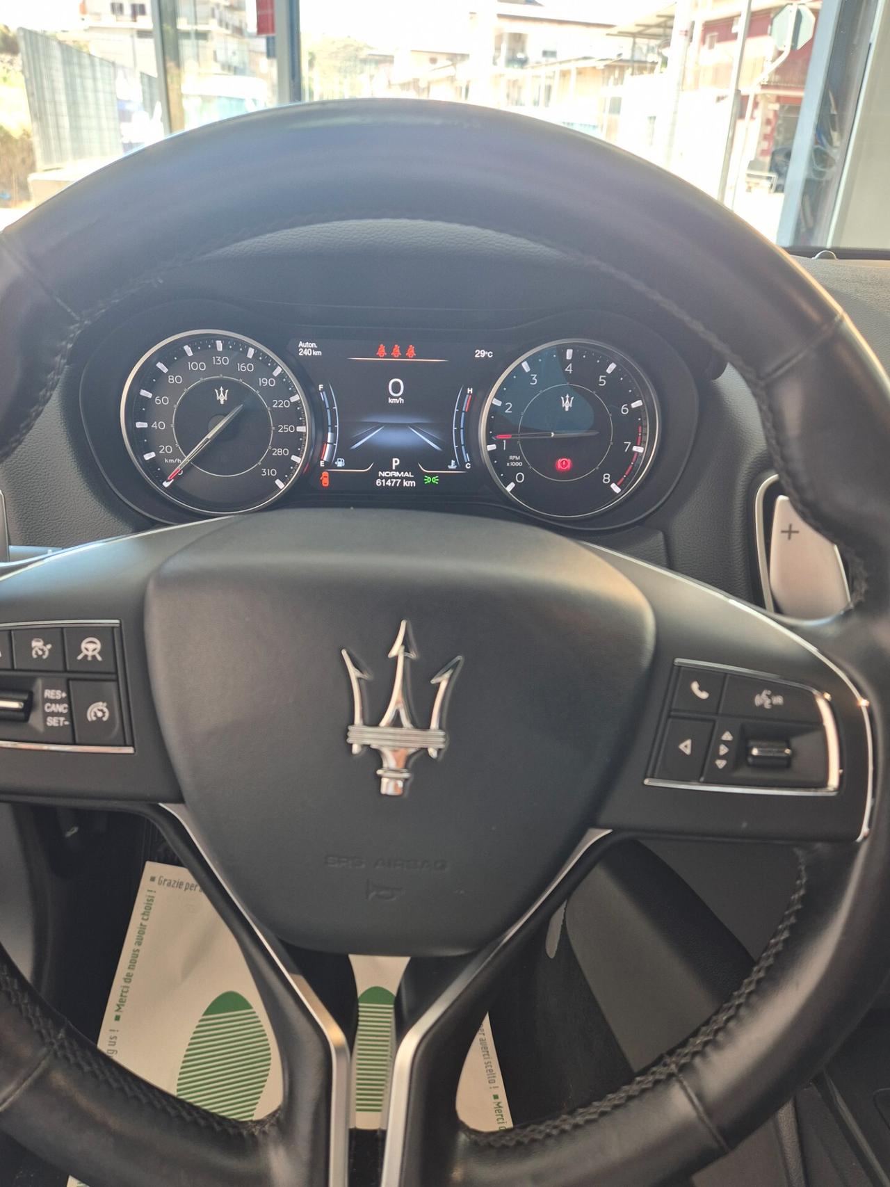 Maserati Ghibli 330 CV MHEV GT