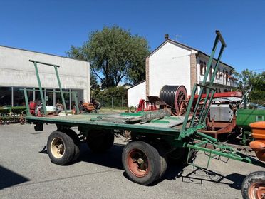Rimorchio Viberti 450 cm x 250 cm predisposto per trasporto rotoballe