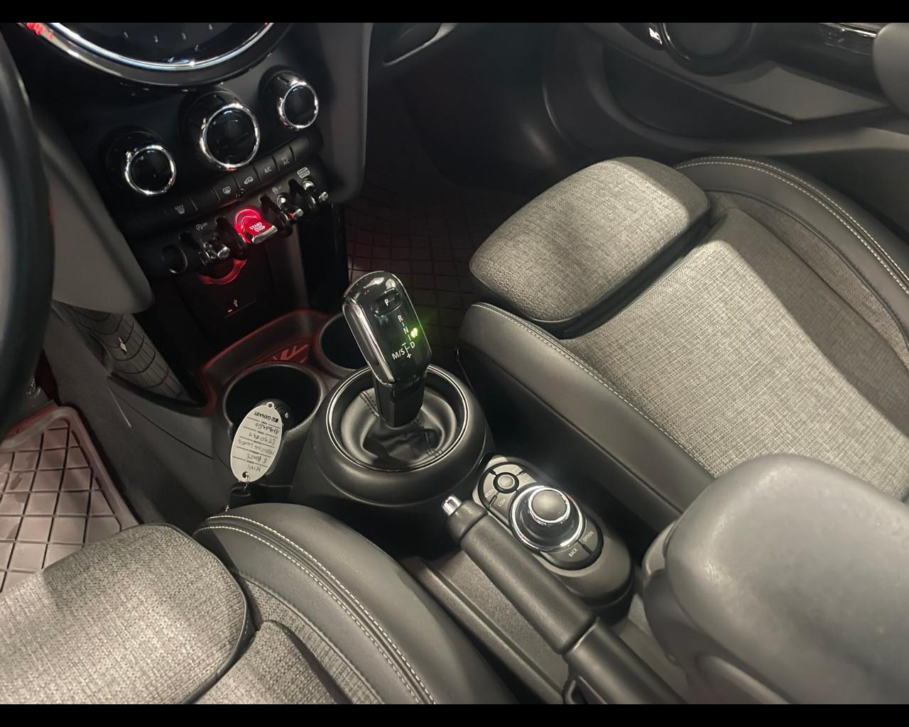 MINI Mini 5 porte (F55) - Mini 1.5 Cooper Yours 5 porte