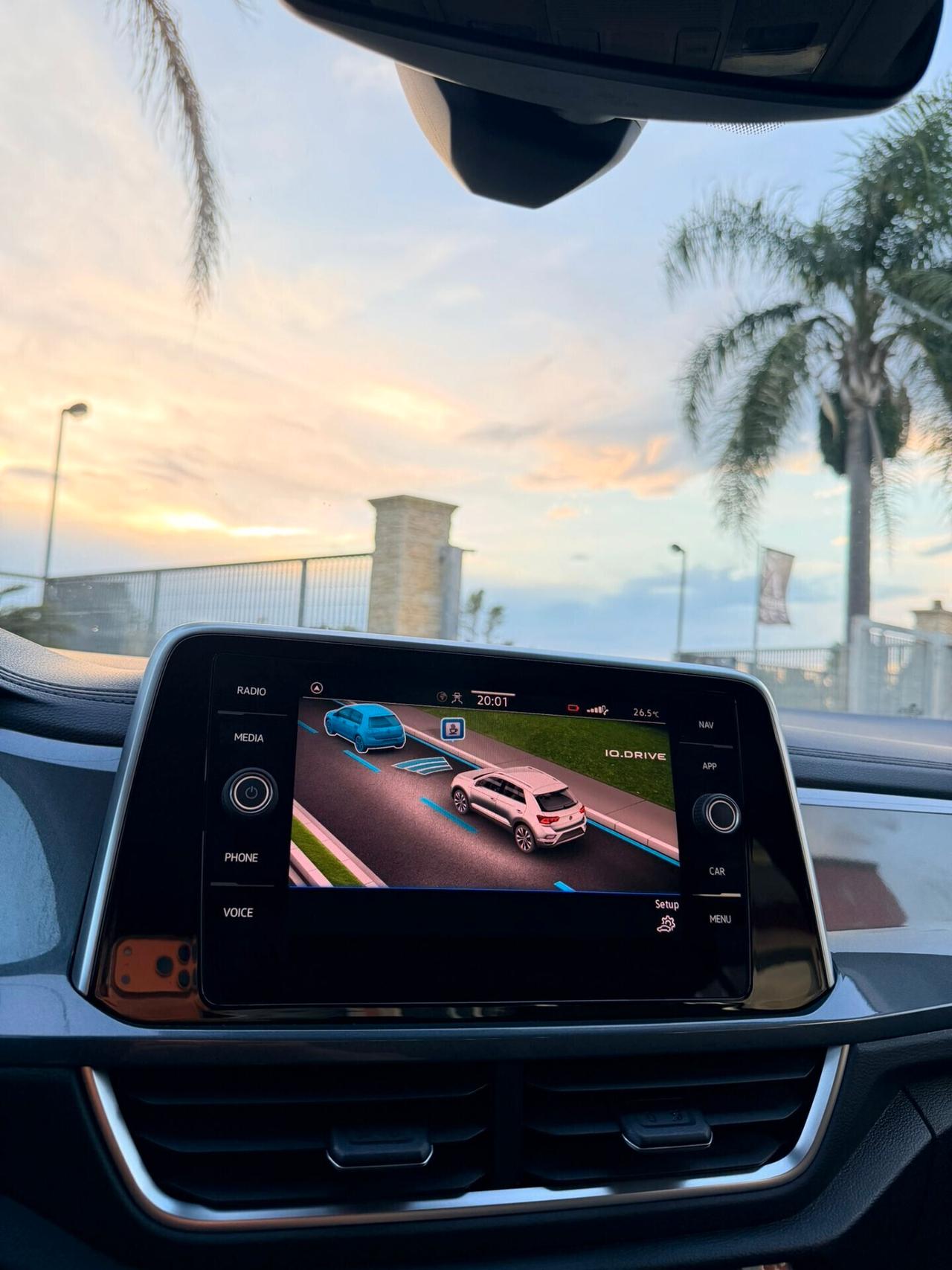 Volkswagen T-Roc 2.0 TDI SCR Style Virtual/Led
