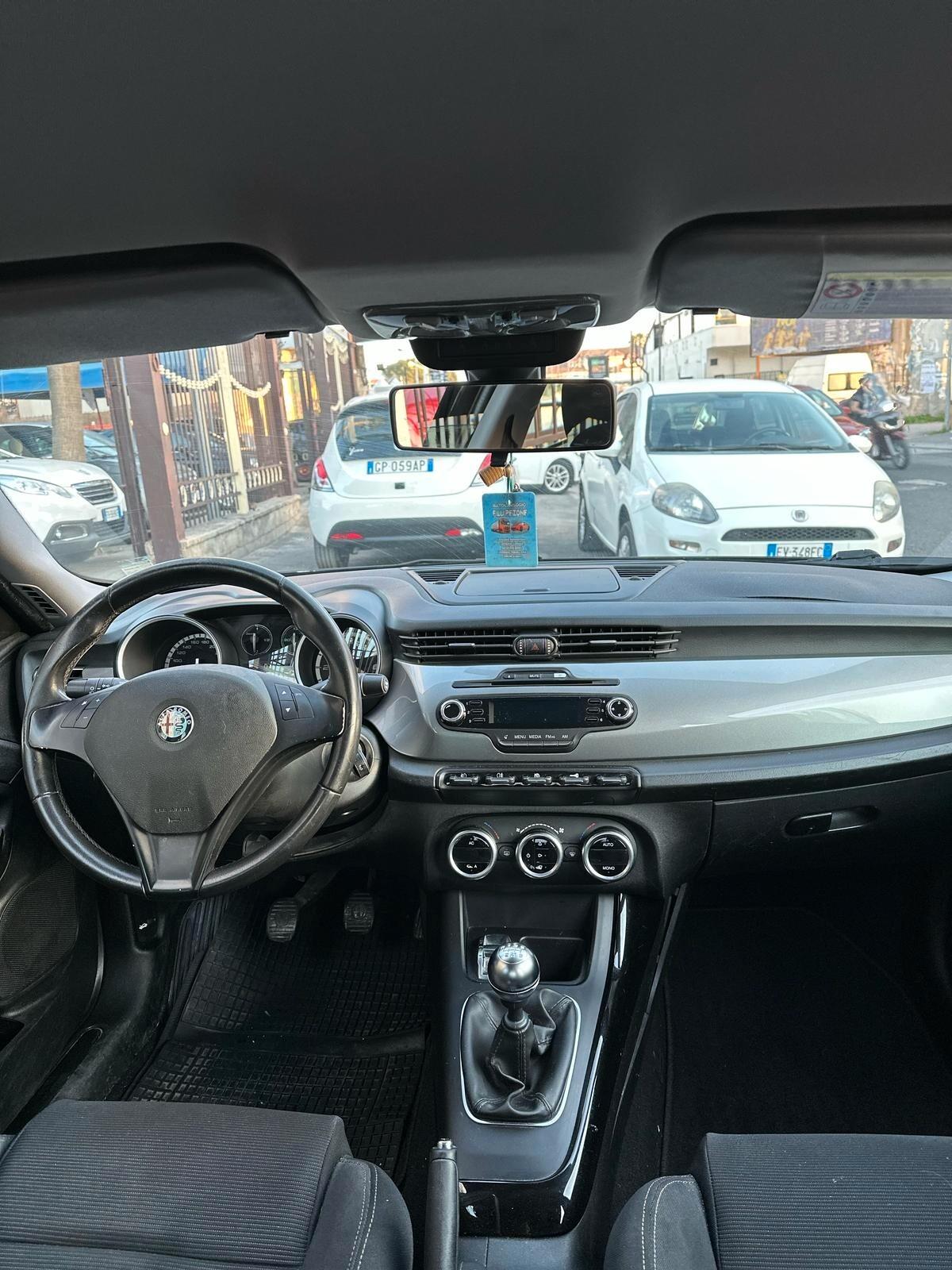 Alfa Romeo Giulietta 1.6 JTDm-2 105 CV Distinctive