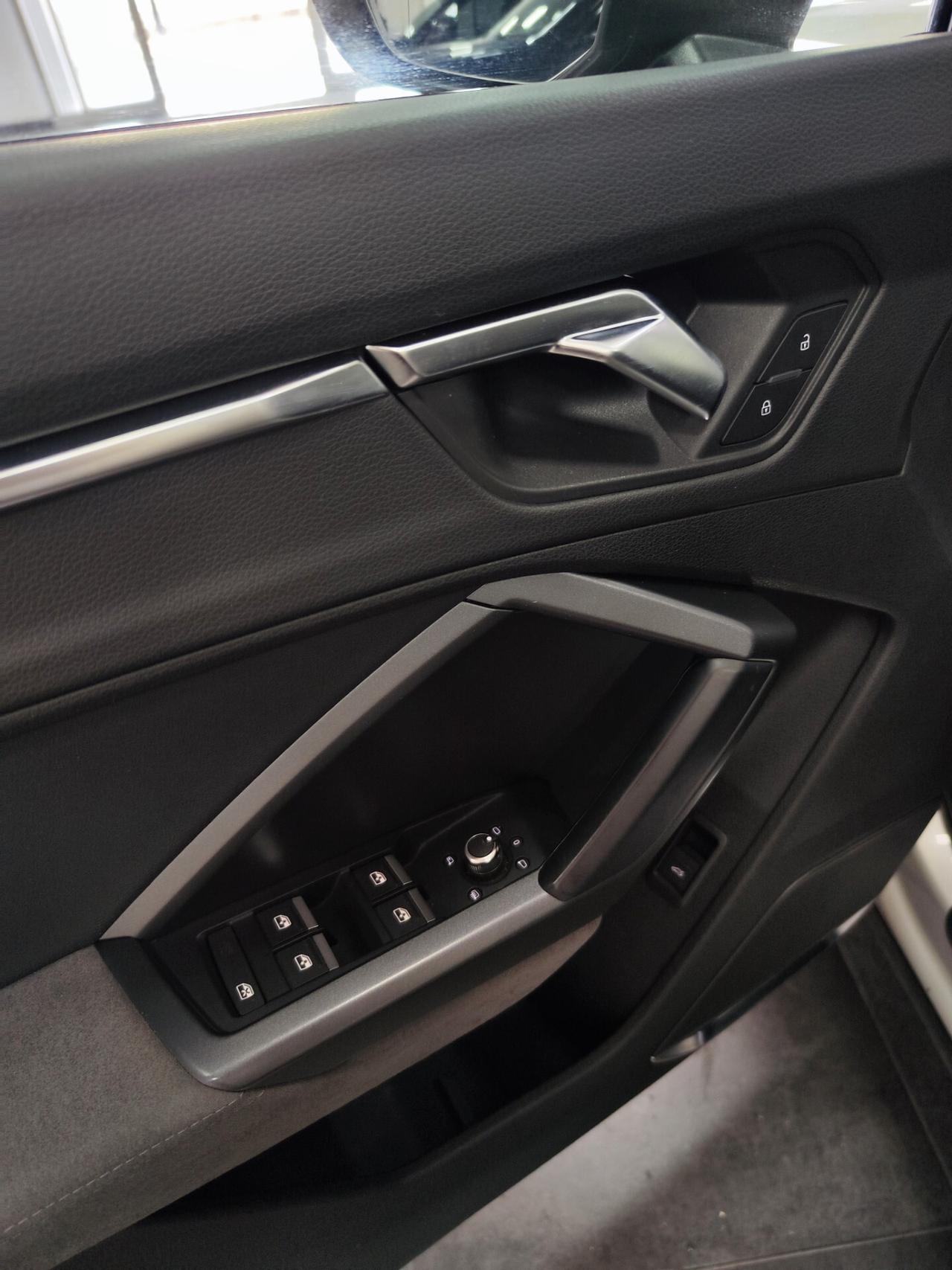 Audi Q3 SPB 40 TDI 190cv S tronic S line Tetto Matrix Black
