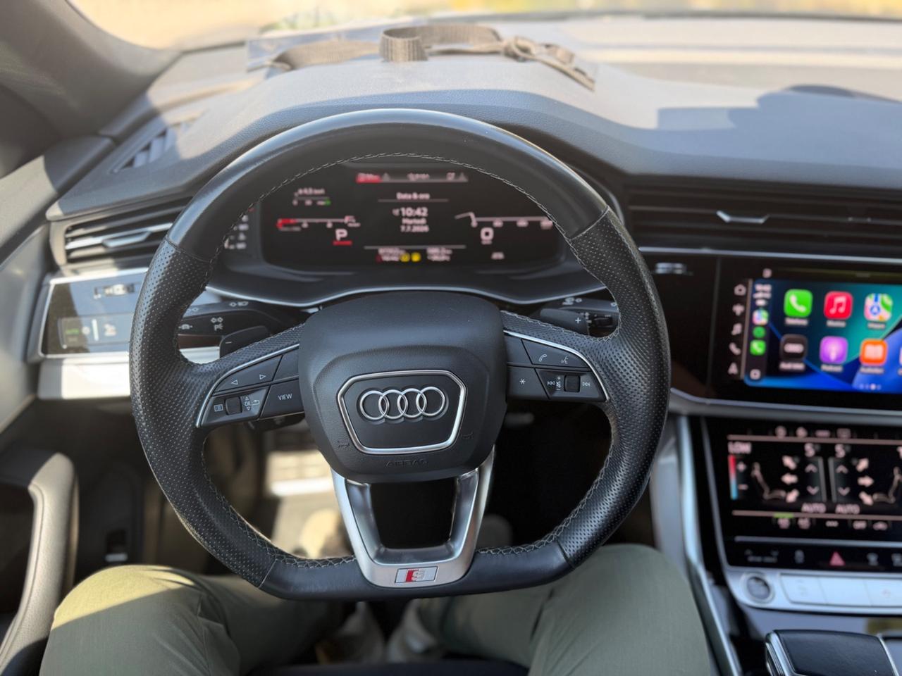 Audi Q8 50 TDI 286 CV quattro S-line identity BLACK