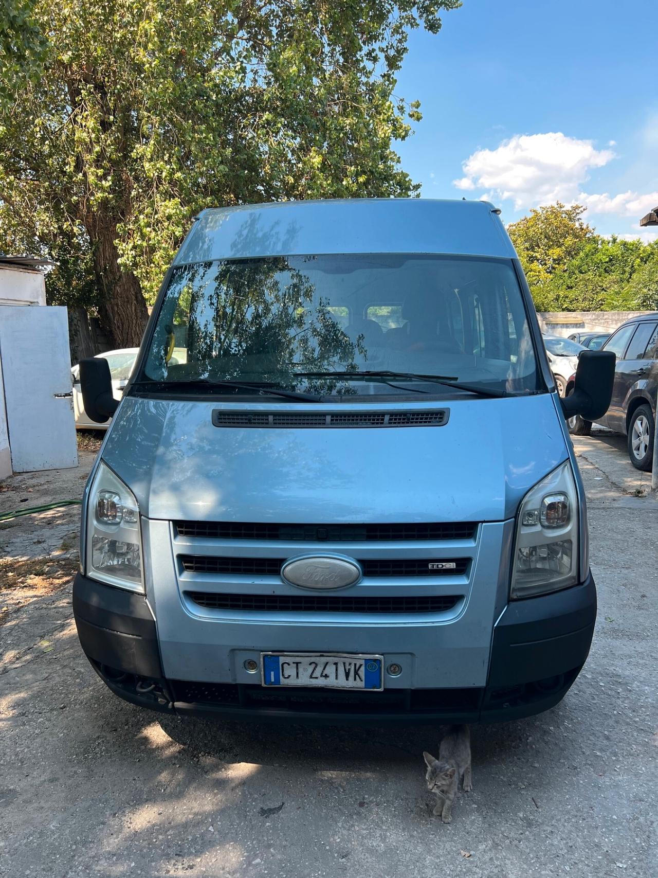 FORD TRANS-TOUR-BUS 300M 2.2 TDCI