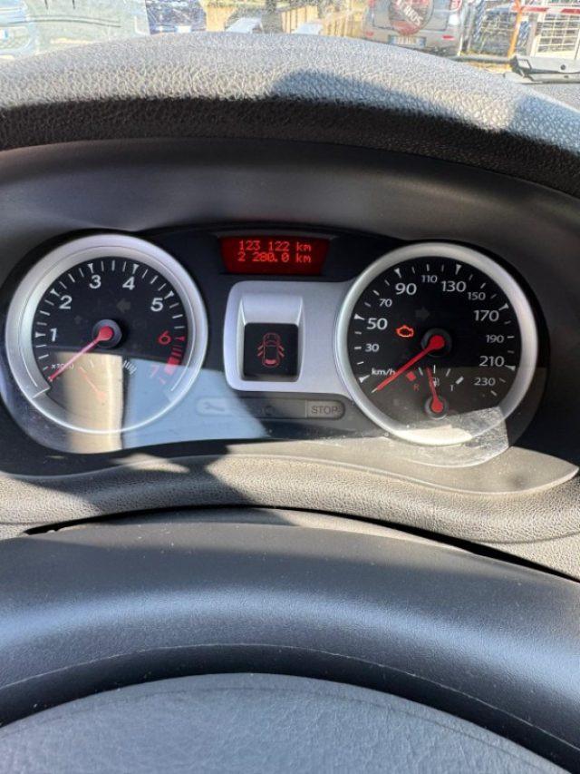 RENAULT Clio 1.2 16V 5 porte Confort