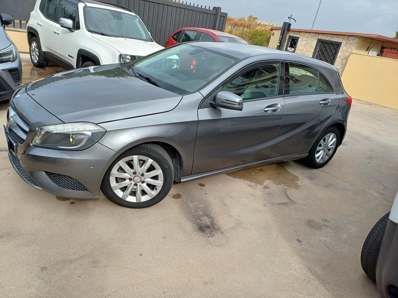 Mercedes-benz A 180 Premium