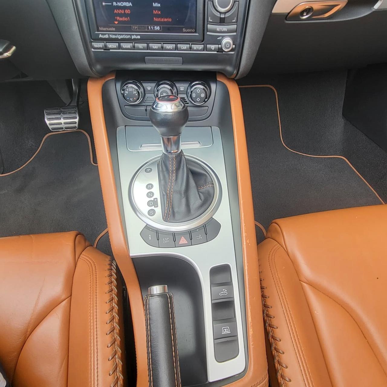 Audi TT TTS Roadster 2.0 272 CV TFSI quattro S tronic
