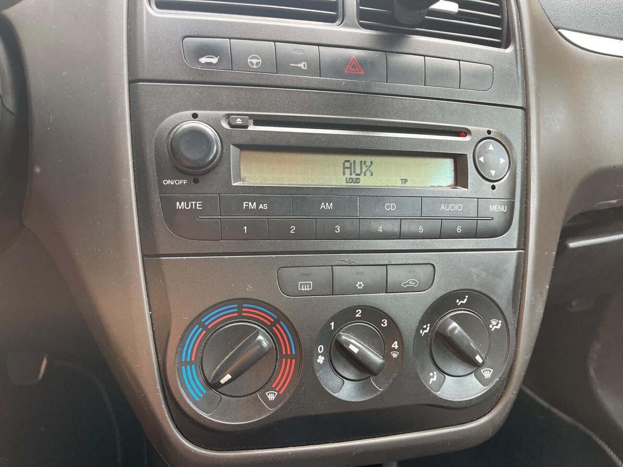 FIAT GRANDE PUNTO 1.3 MTJ NEOPATENTATI