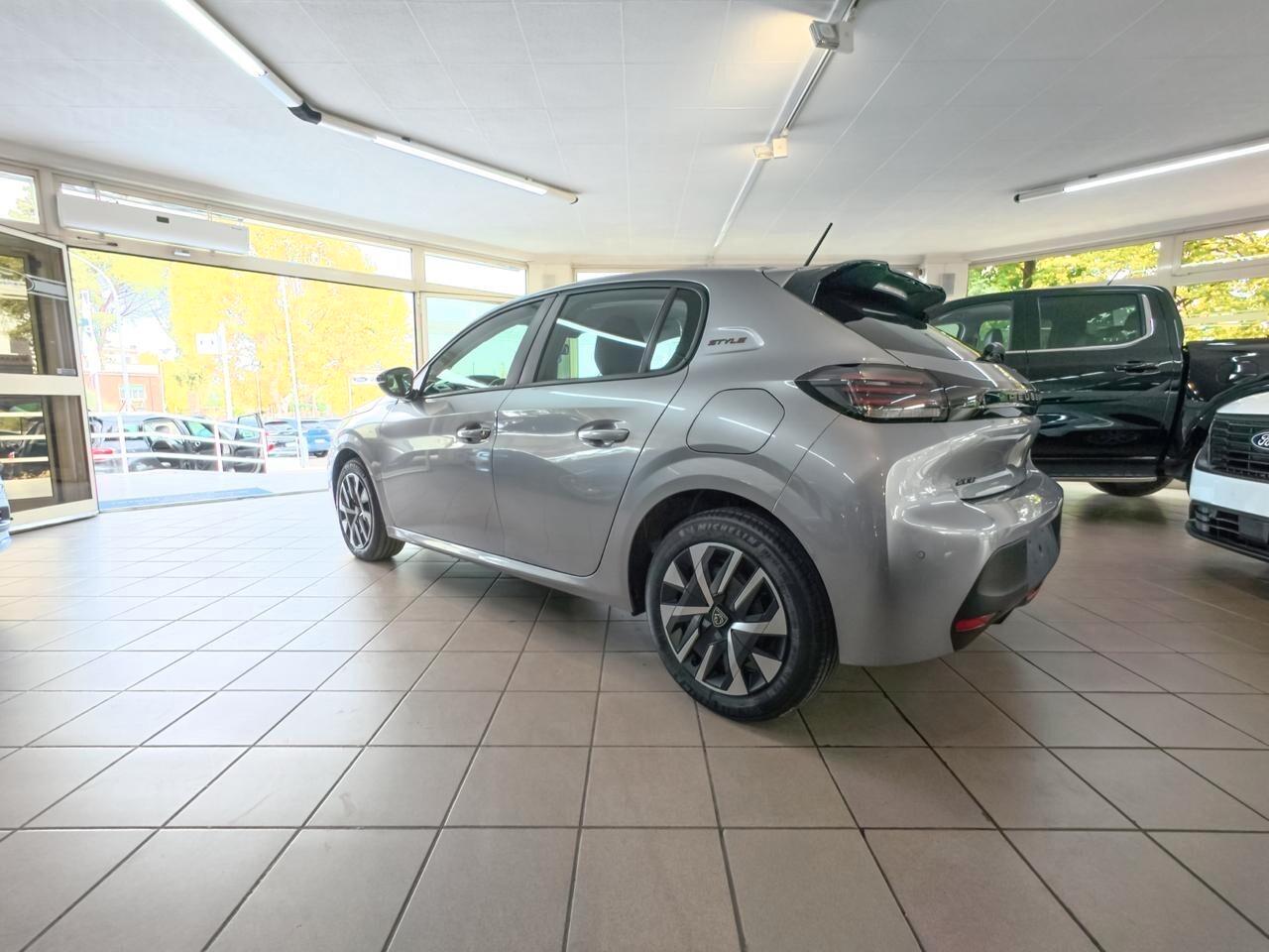 Peugeot 208 Hybrid 100 e-DCS6 Style KM 0