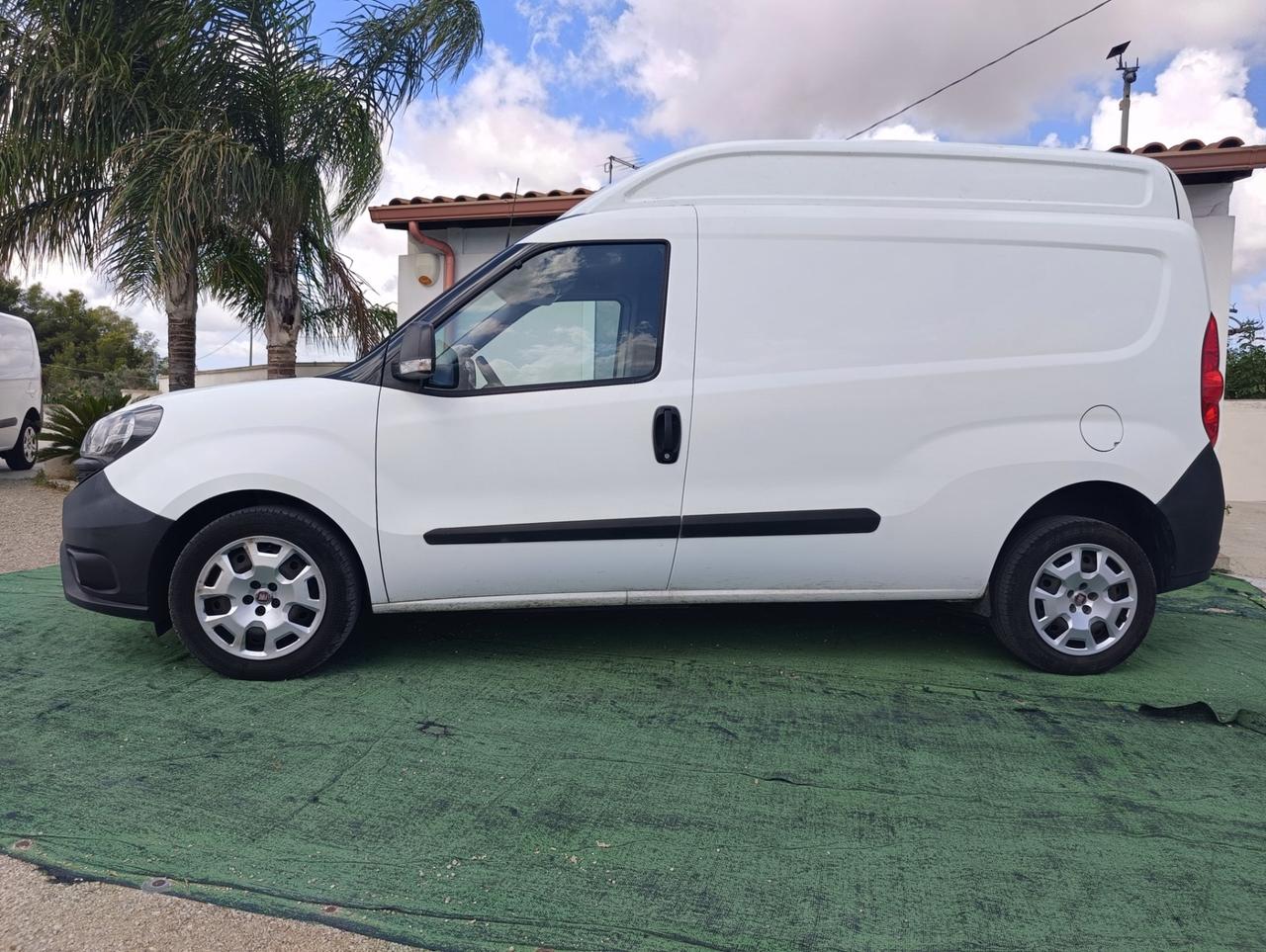 Fiat Doblò 1.6 MJT 105CV S&S Cargo Maxi XL Lounge