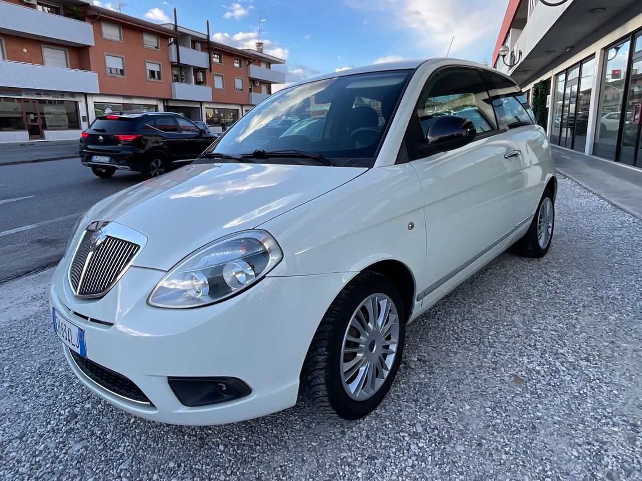 Lancia Ypsilon 1.2 69 CV Diva