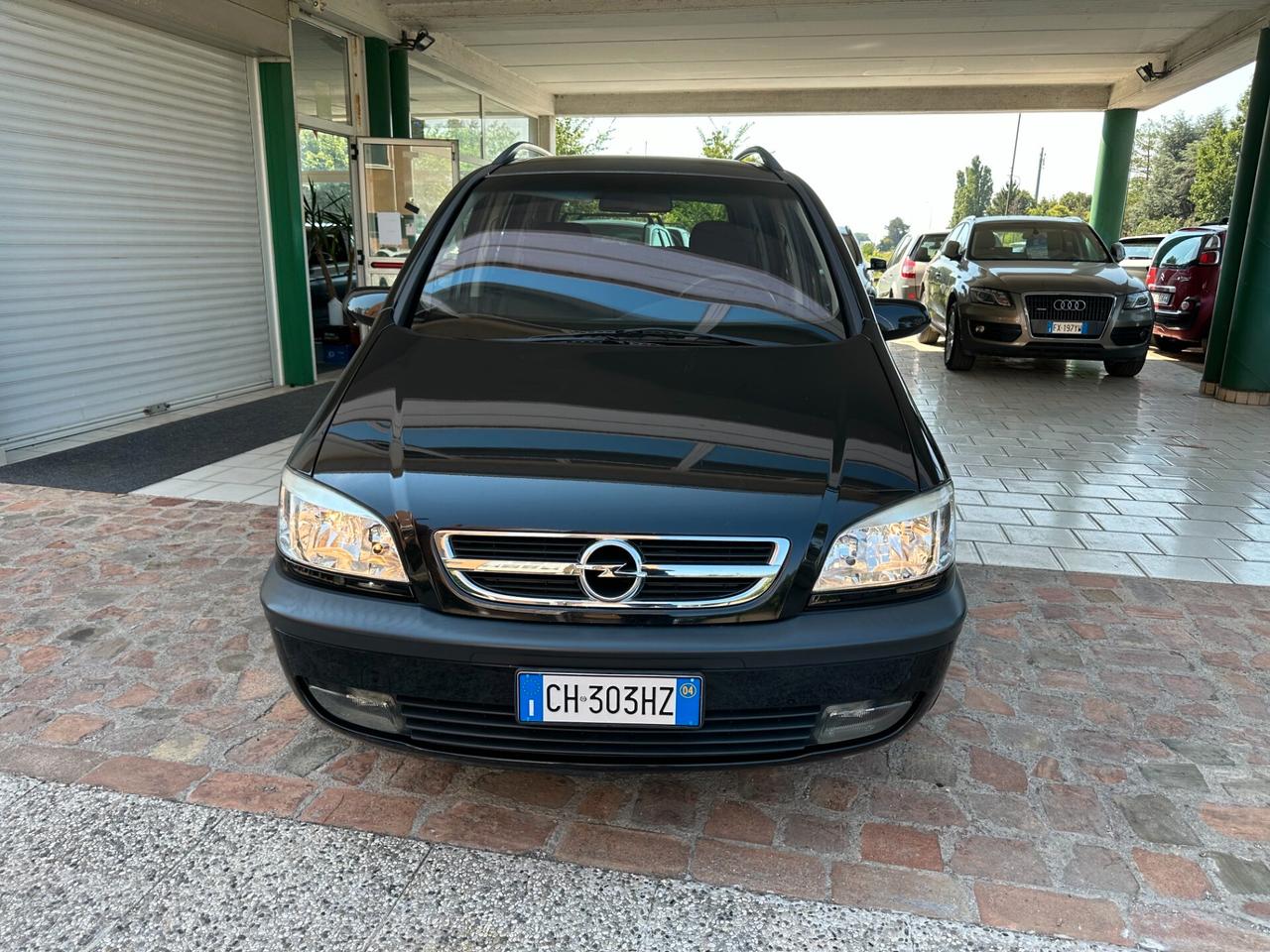 Opel Zafira 2.0 DTI 7 POSTI (12 RATE)