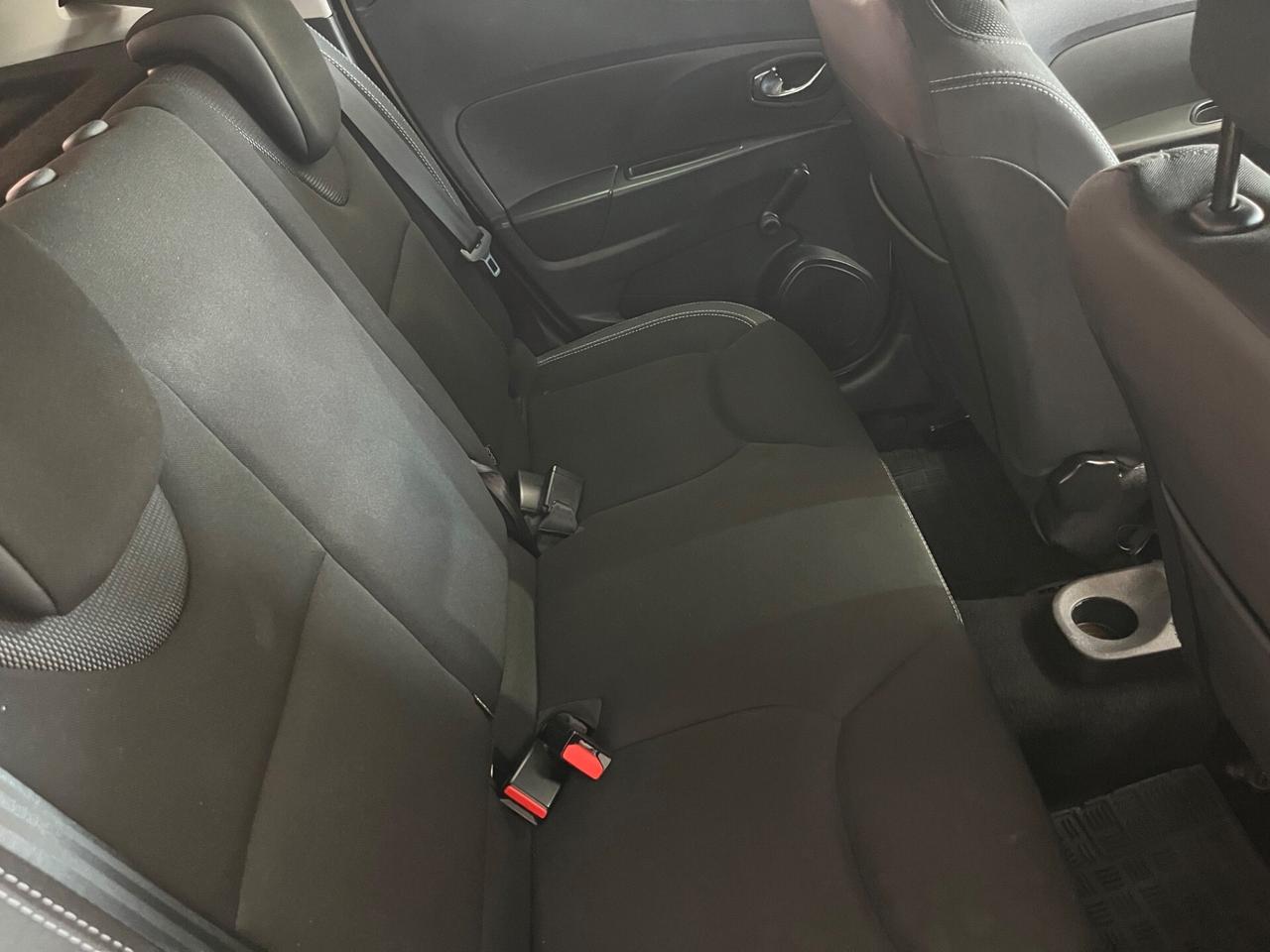Renault Clio dCi 8V 75 CV 5 porte Duel