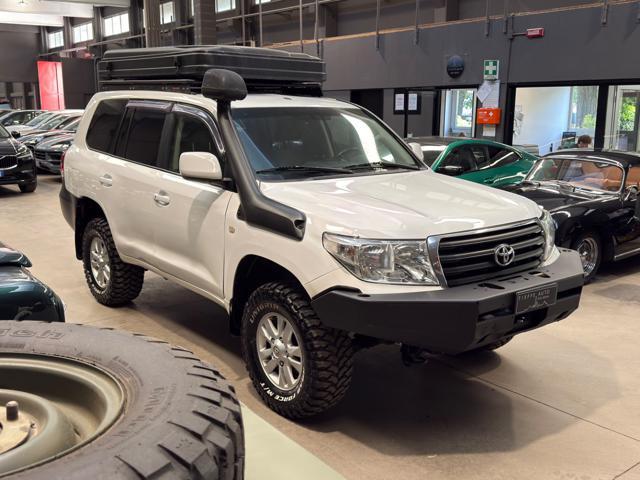 TOYOTA Land Cruiser TROPICALE GX V8 manual