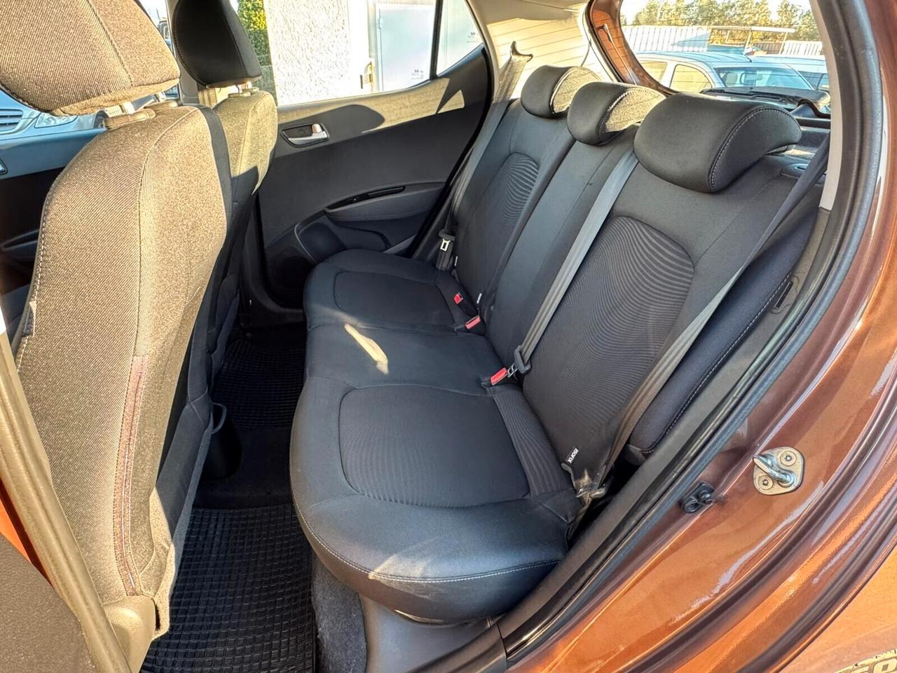 Hyundai i10 - NEOPATENTATI