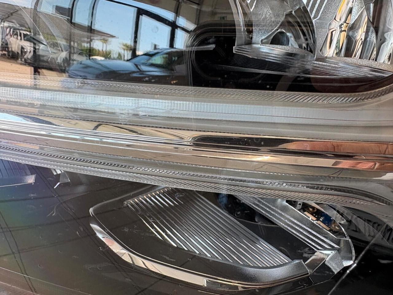 Volvo XC40 MOMENTUM PRO D3 Geartronic UNICO PR.