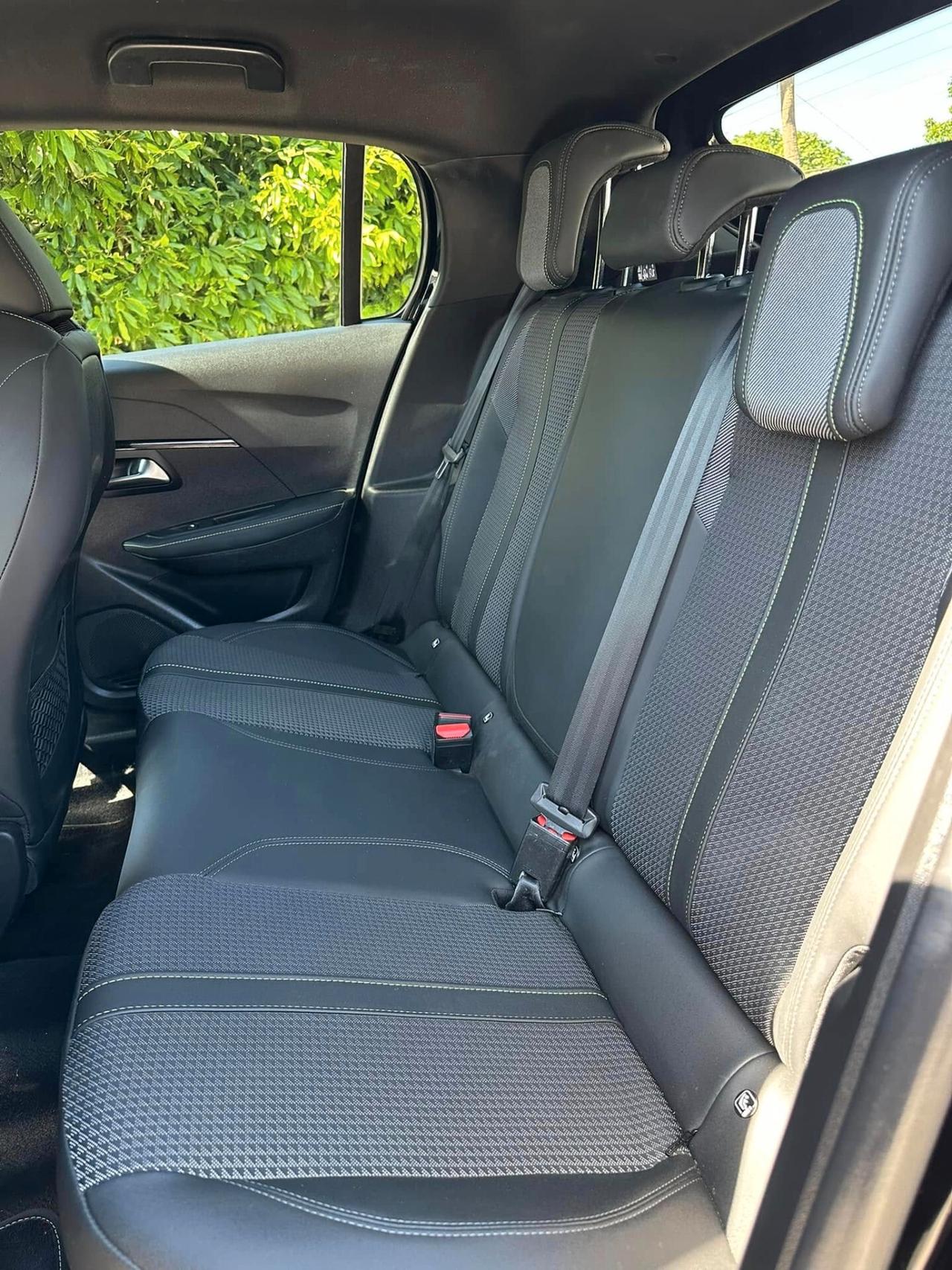 Peugeot 208 PureTech 130 Stop&Start EAT8 5 porte GT