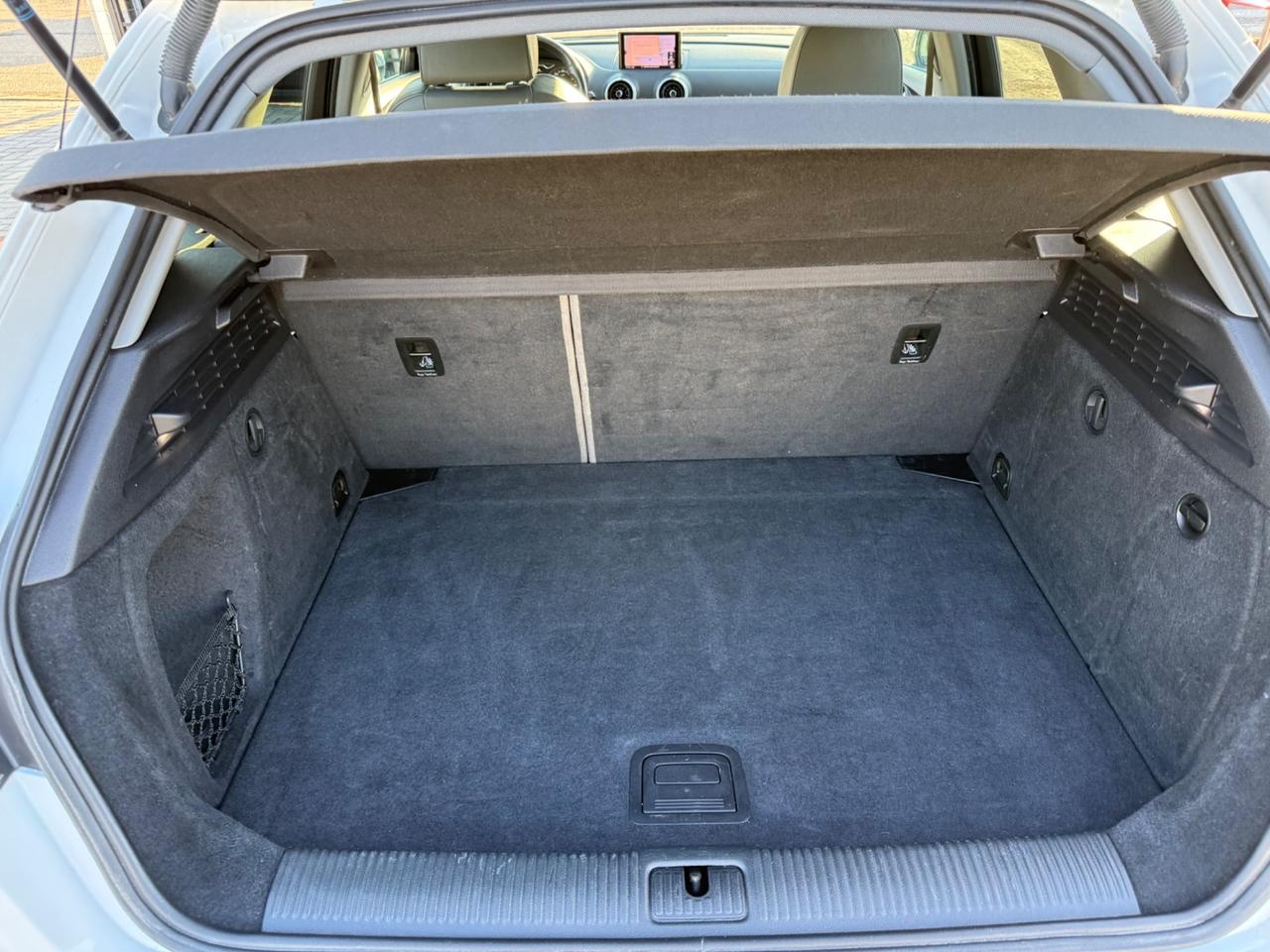 Audi A3 SPB 30 TDI Sport TETTO APRIBILE