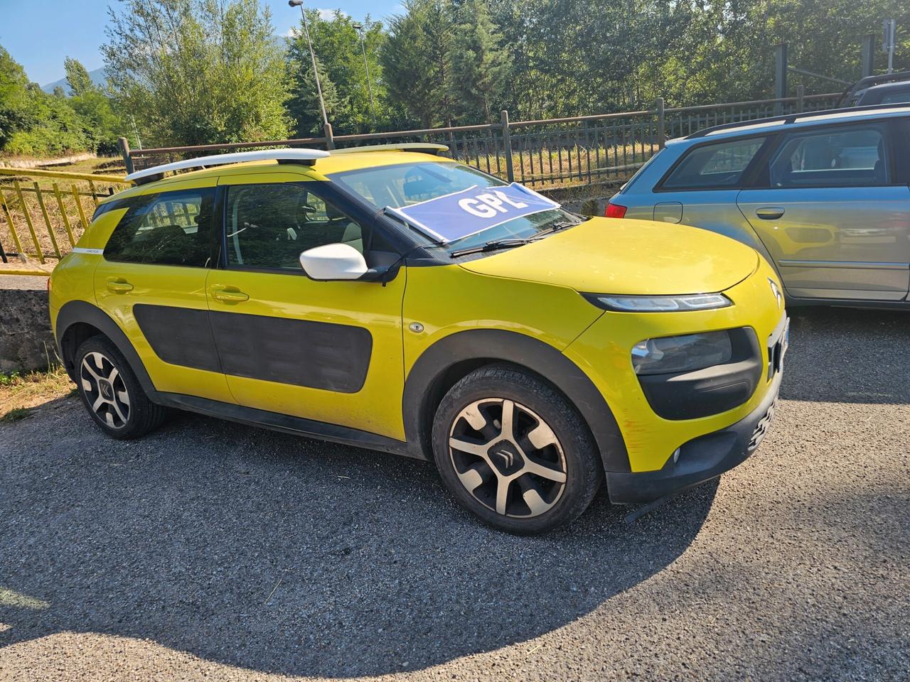 Citroen C4 Cactus 1.2 VTi 82 Shine