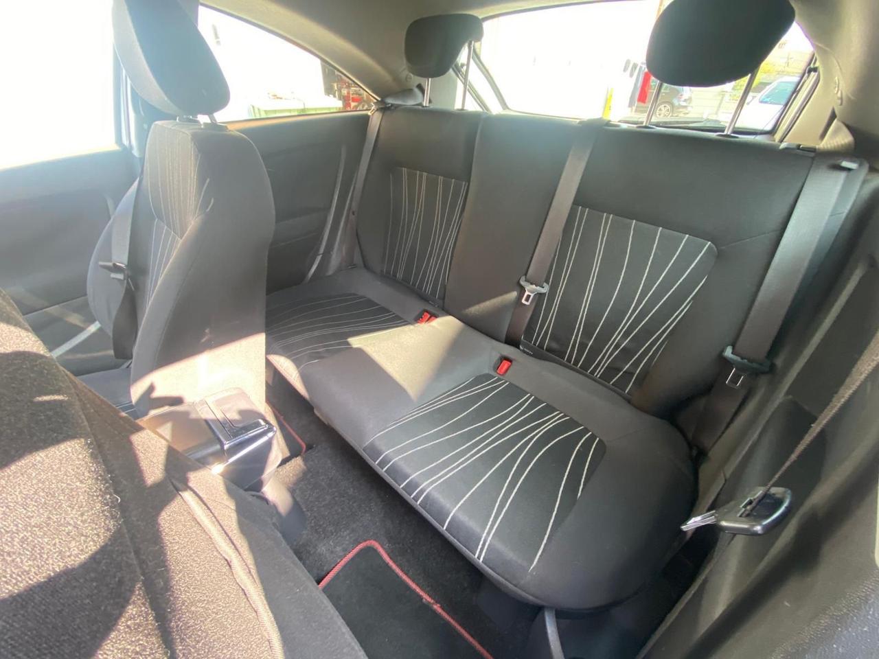 Opel Corsa 1.2 80CV 3 porte GPL-TECH Edition