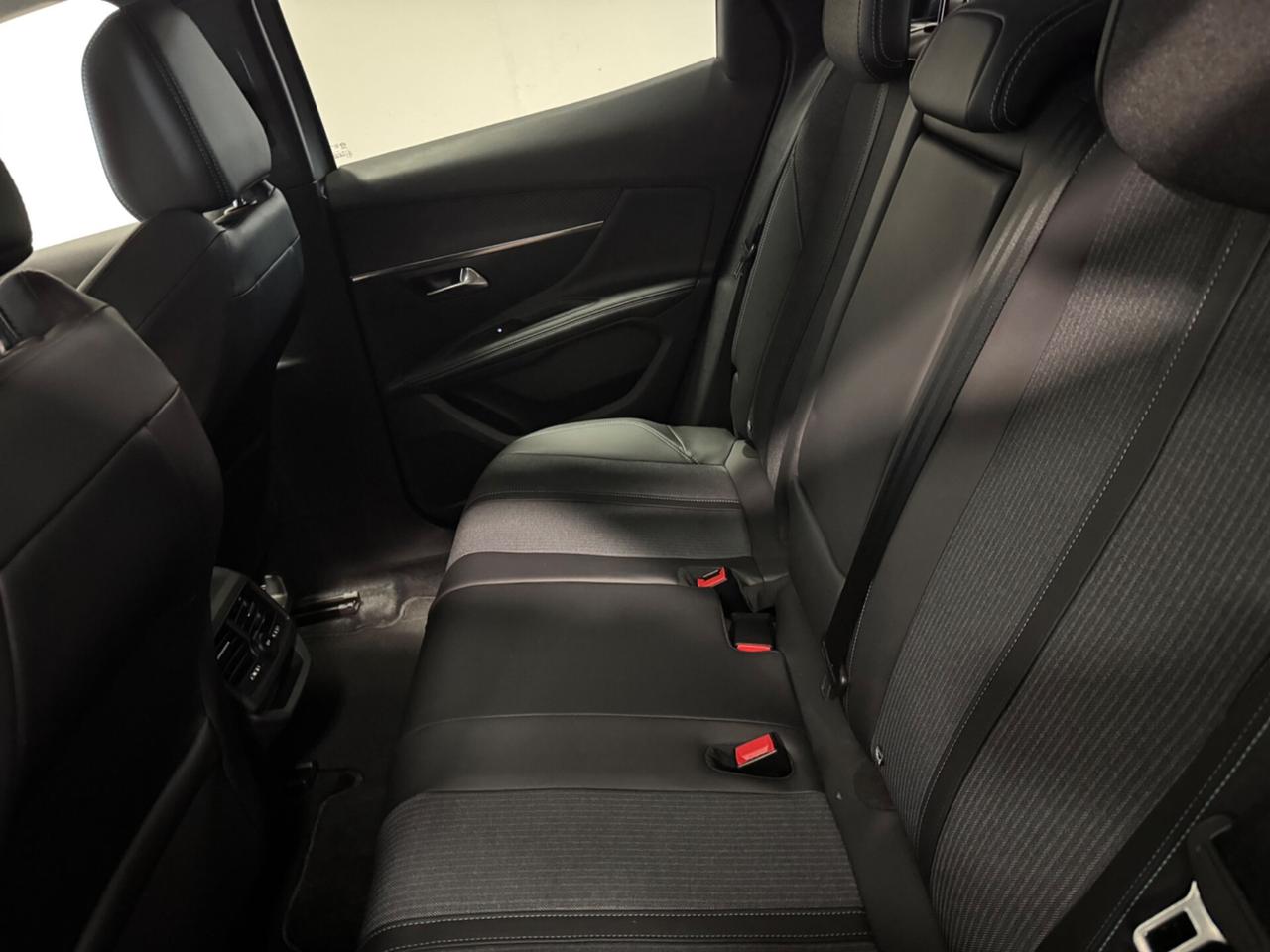Peugeot 3008 BlueHDi 130 EAT8 Allure Pack