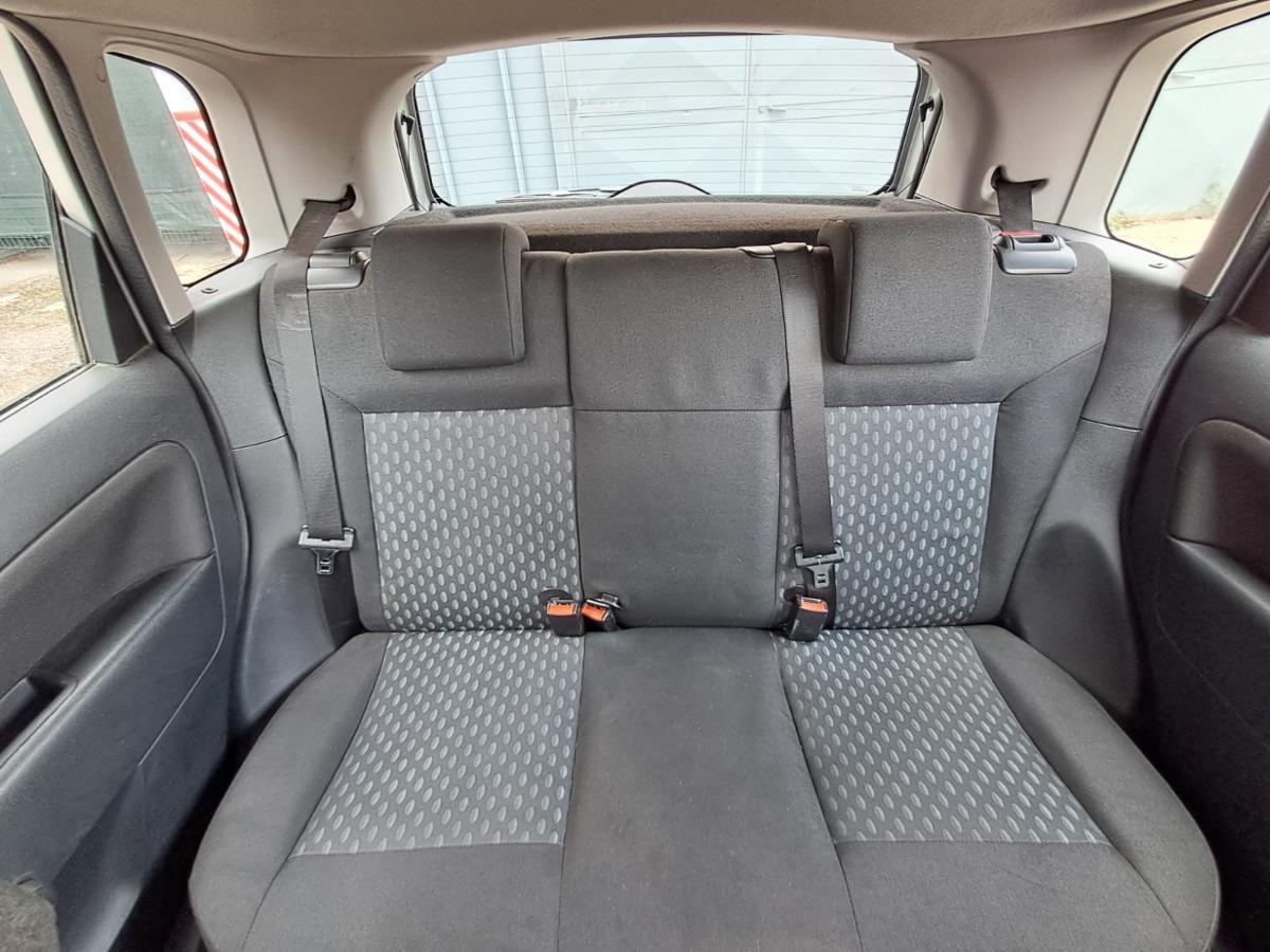 FORD - Fiesta - 1.2i 16V 5 porte Ambiente