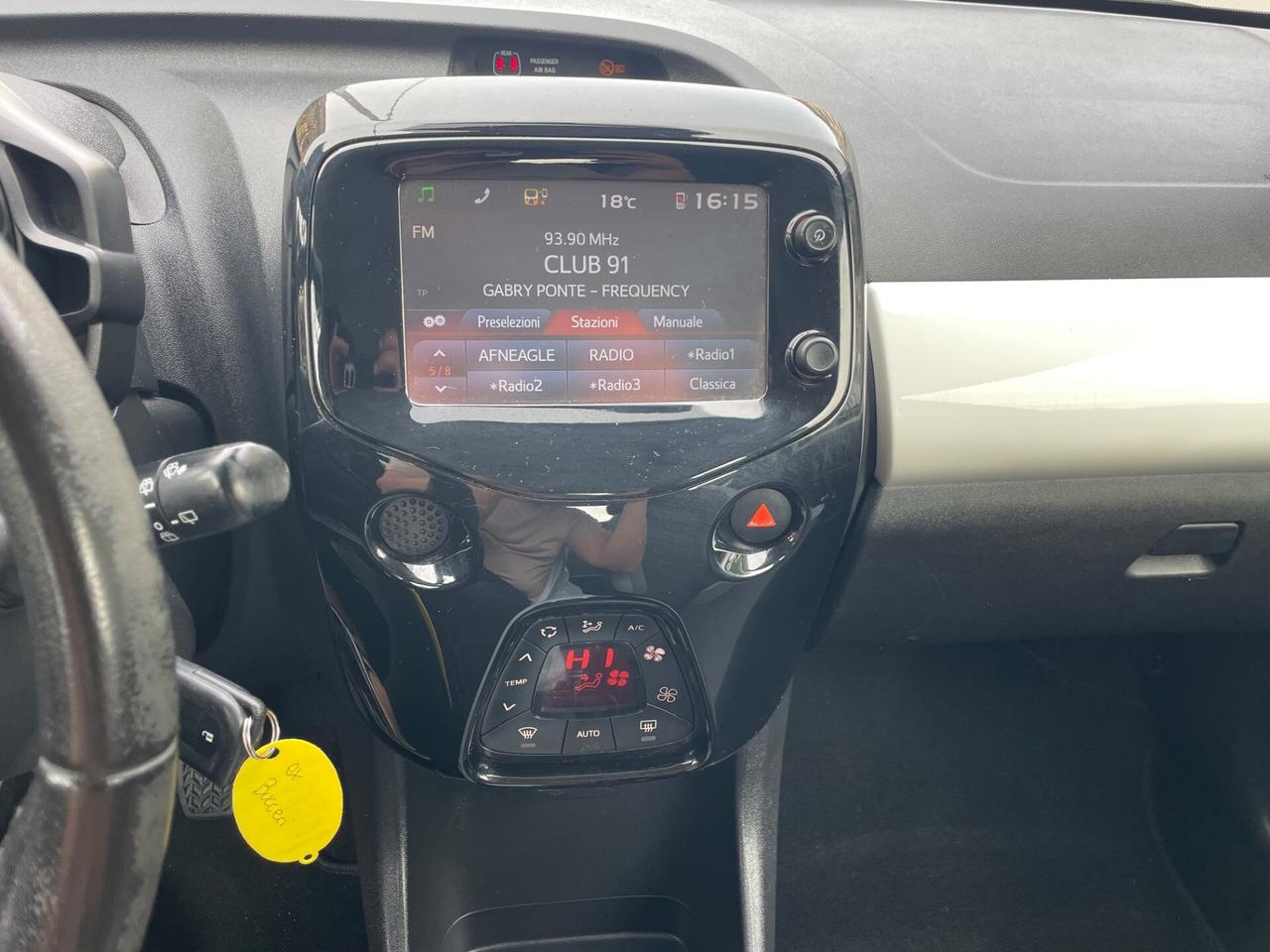 Toyota Aygo 1.0 VVT-i 69 CV 5 porte x-wave MMT