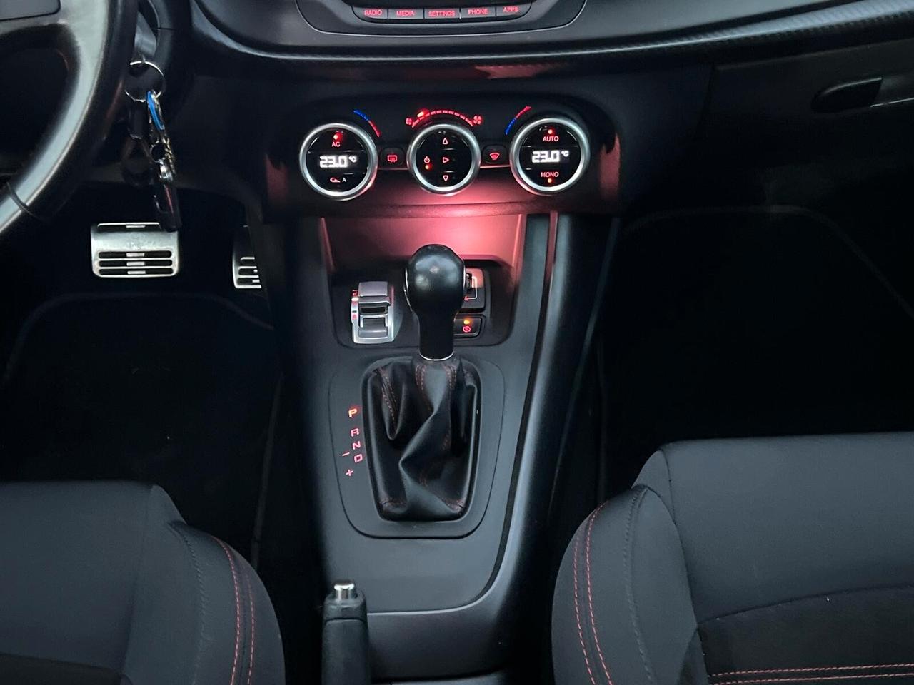 Alfa Romeo Giulietta 1.6 JTDm TCT 120 CV Super Pack sportivo Veloce