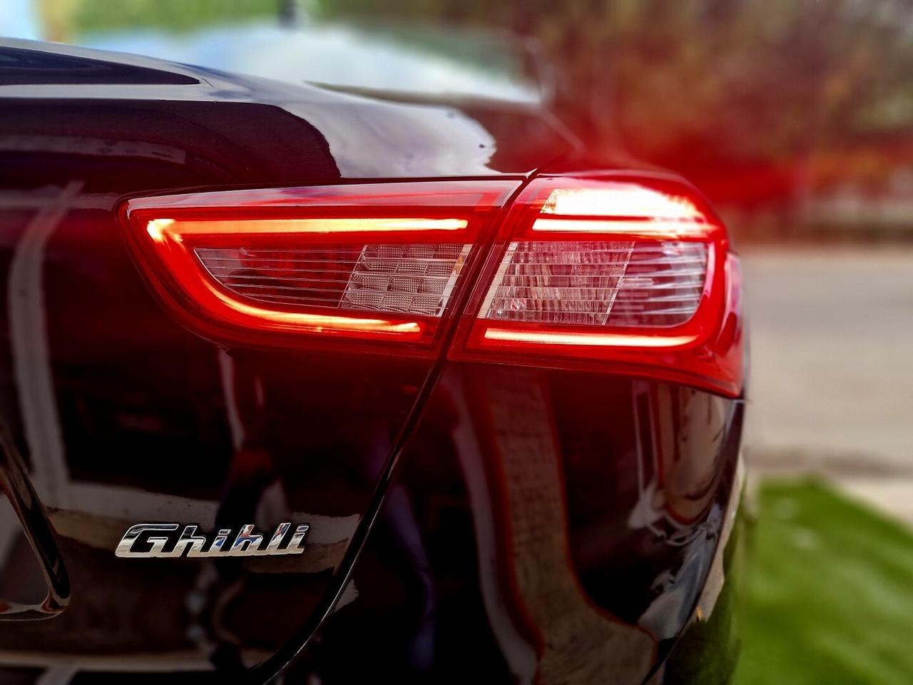 MASERATI GHIBLI V6 DIESEL 275CV NERISSIMO EDITION