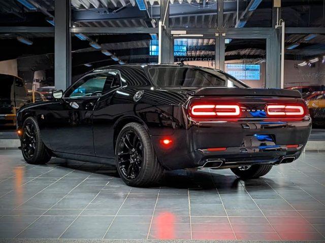 DODGE Challenger SRT 6,4 Scat Pack 392 HEMI