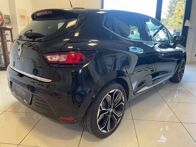 Renault Clio Clio IV 2017 0.9 tce Moschino Life 75cv