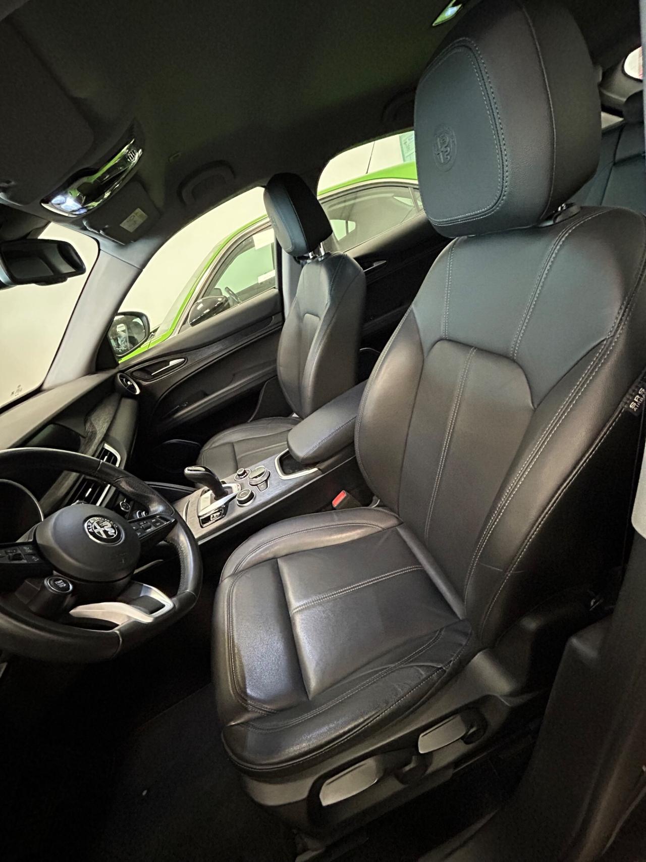 Alfa Romeo Stelvio 2.2 Turbodiesel 160 CV AT8 RWD Business