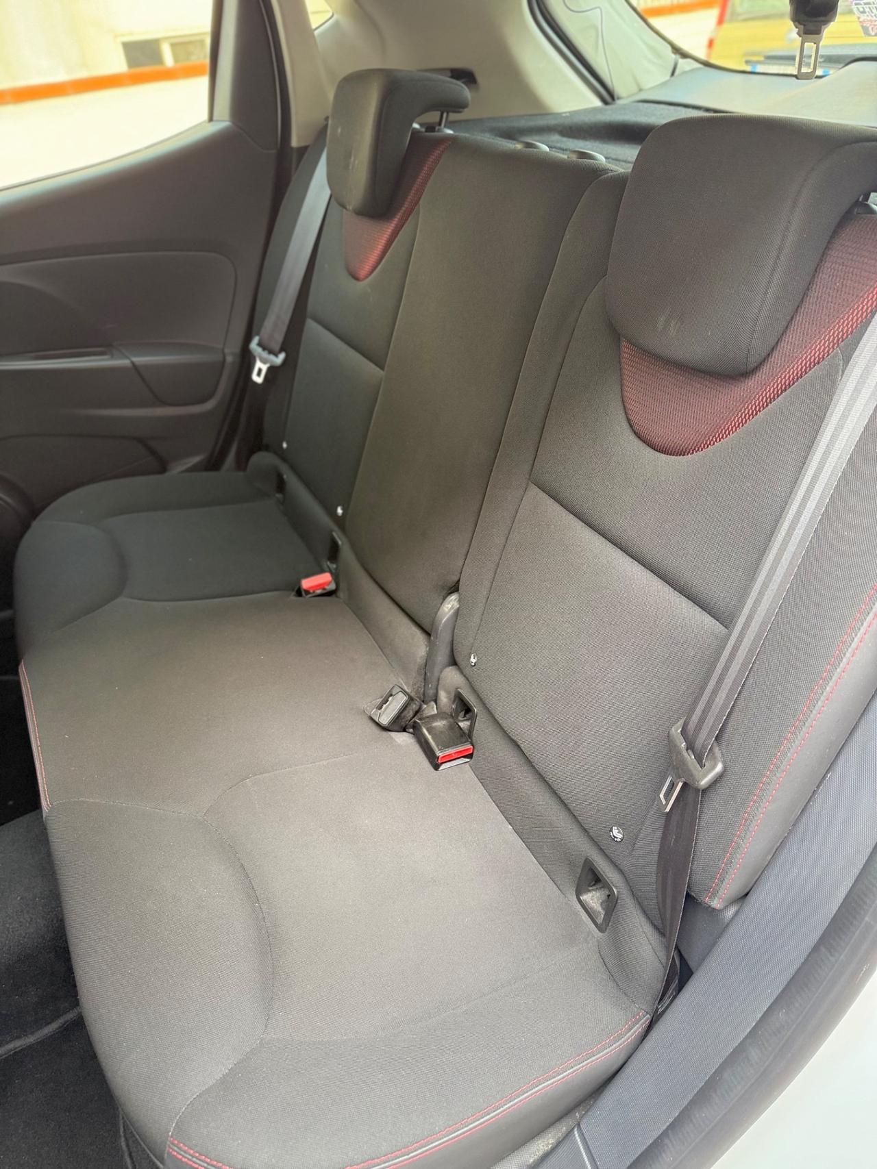 Renault Clio 1.2 metano 75 cv