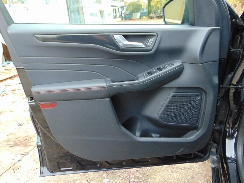 FORD Kuga 3ª serie Kuga 1.5 EcoBlue 120 CV aut...