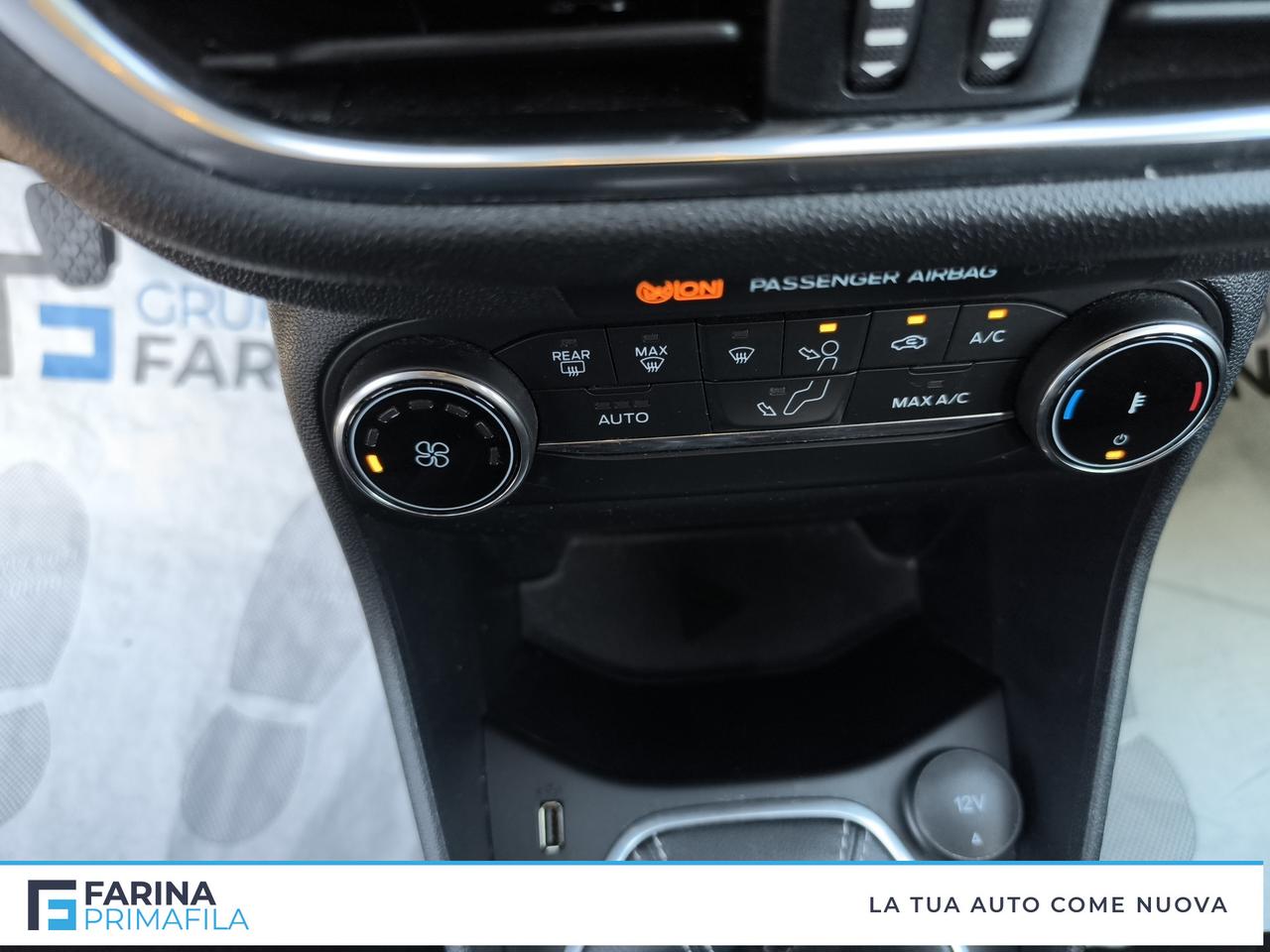FORD Fiesta VII 2022 5p - Fiesta 5p 1.1 Titanium Gpl 75cv