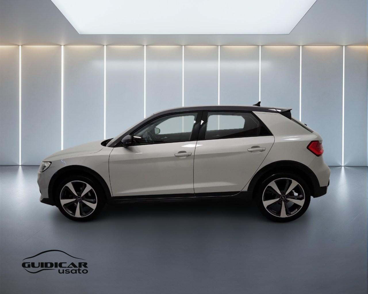 AUDI A1 II 2022 allstreet - A1 allstreet 30 1.0 tfsi Identity Contrast 110cv s tronic