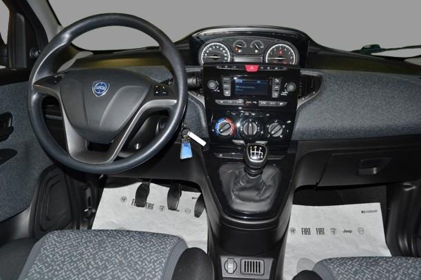 LANCIA Ypsilon 1.0 70cv Hybrid Silver