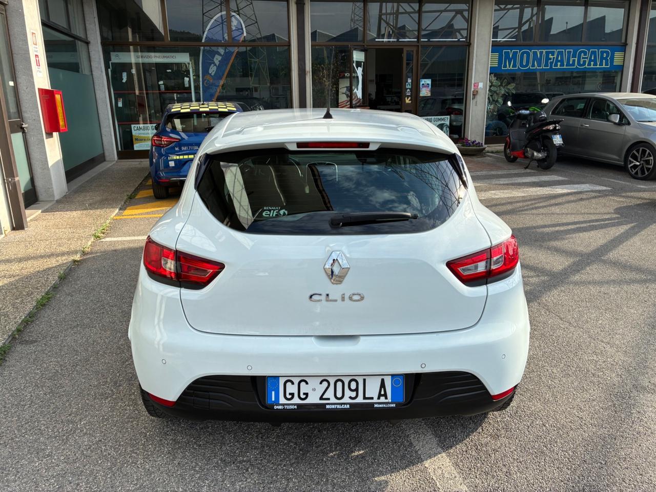 Renault Clio 1.2 75CV 5 porte Wave