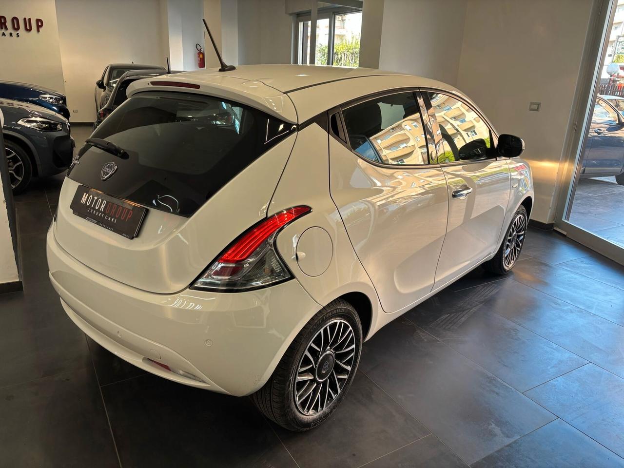 Lancia Ypsilon 1.2 69 CV 5 porte GPL Ecochic Gold