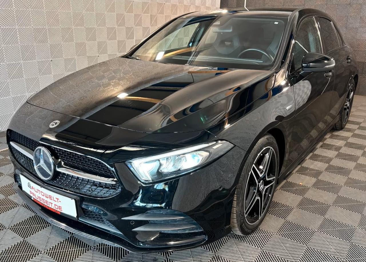 Mercedes-benz A 180 Automatic Premium AMG-LED-NAVI