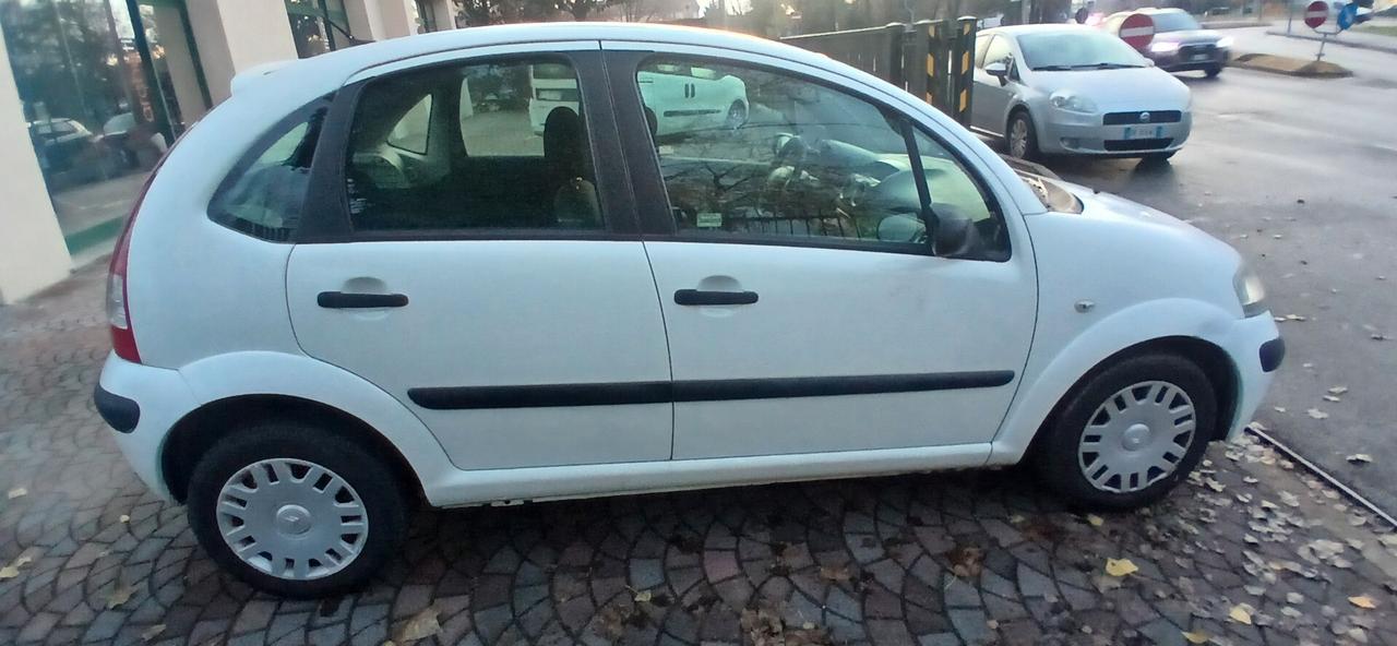 Citroen C3 1.4 HDi 70 autocarro