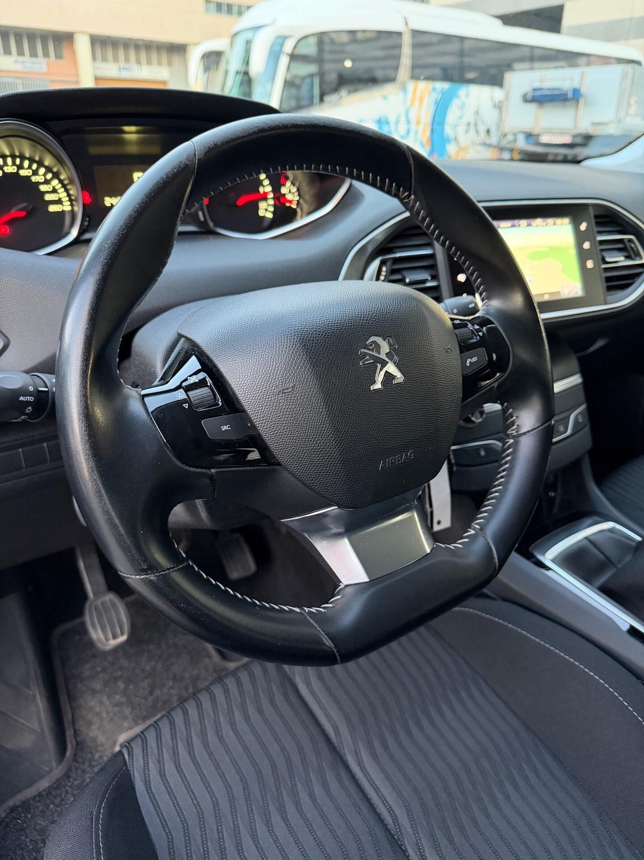 Peugeot 308 BlueHDi 120 CV / EURO 6