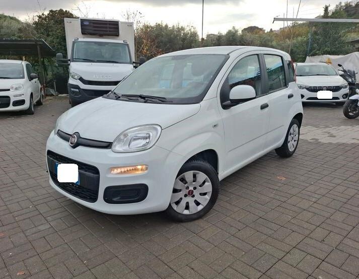 Fiat Panda Lounge 1.2 benzina 75cv anno 02-2019